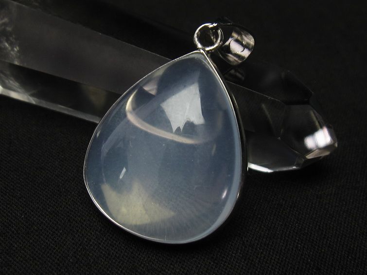 ミルキークォーツ  ペンダント 