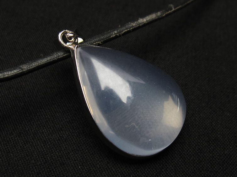ミルキークォーツ  ペンダント 