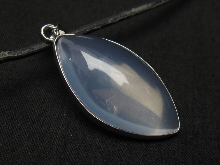 ミルキークォーツ  ペンダント 