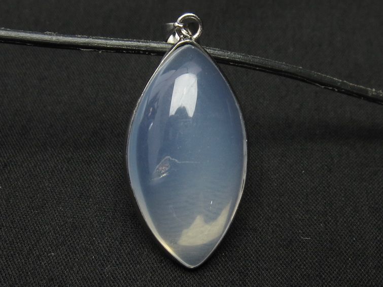 ミルキークォーツ  ペンダント 