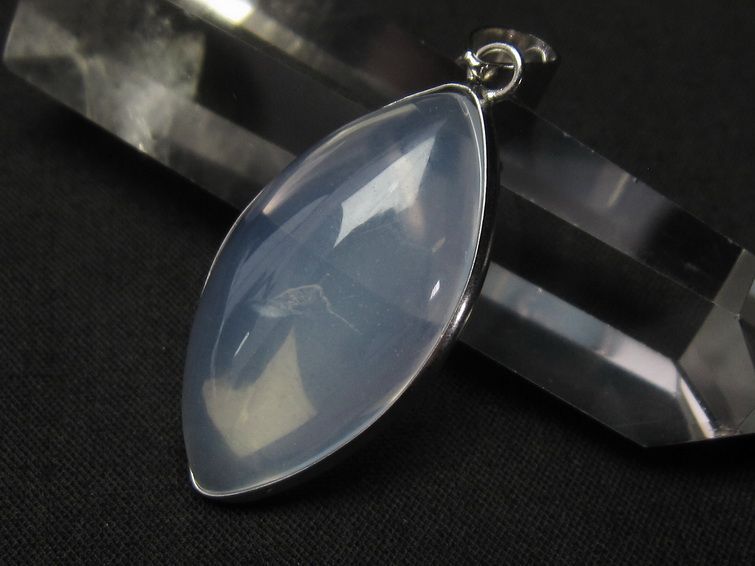 ミルキークォーツ  ペンダント 