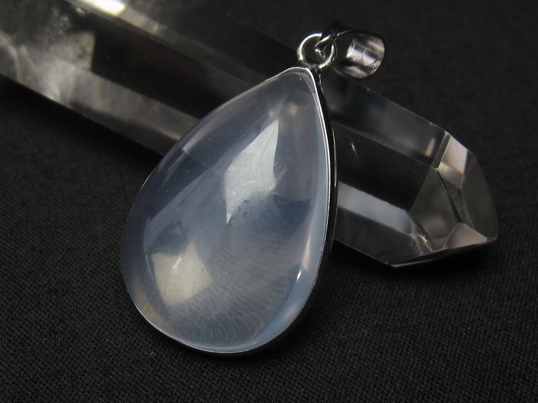ミルキークォーツ  ペンダント 