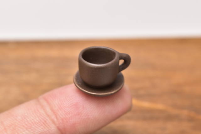  миниатюра смешанные товары ручная работа керамика. cup & блюдце темно-коричневый [SM-CCSP155] [m-s][imp][ кошка pohs рассылка соответствует ][C]