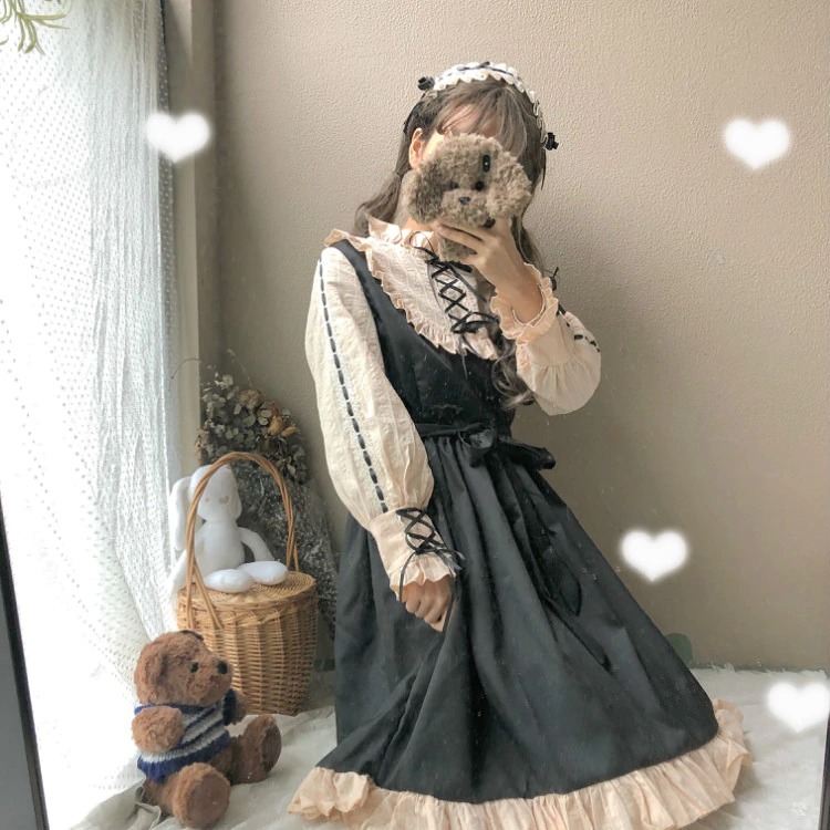  dress lady's lovely gothic Lolita van te-ji ribbon patchwork dress Gothic and Lolita cosplay dress 