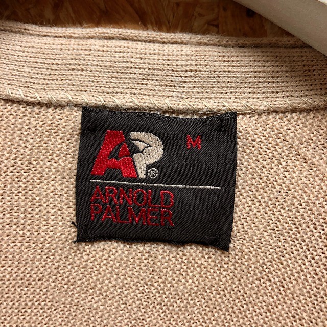 [USA производства ] ARNOLD PALMER M мужской вязаный кардиган импортированный автомобиль б/у одежда длинный рукав одноцветный o- long акрил 100% бледный orange * оттенок бежевого 