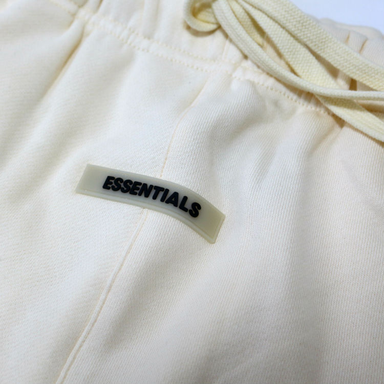 FOG ESSENTIALS Fear of God essentials スウェットショーツ