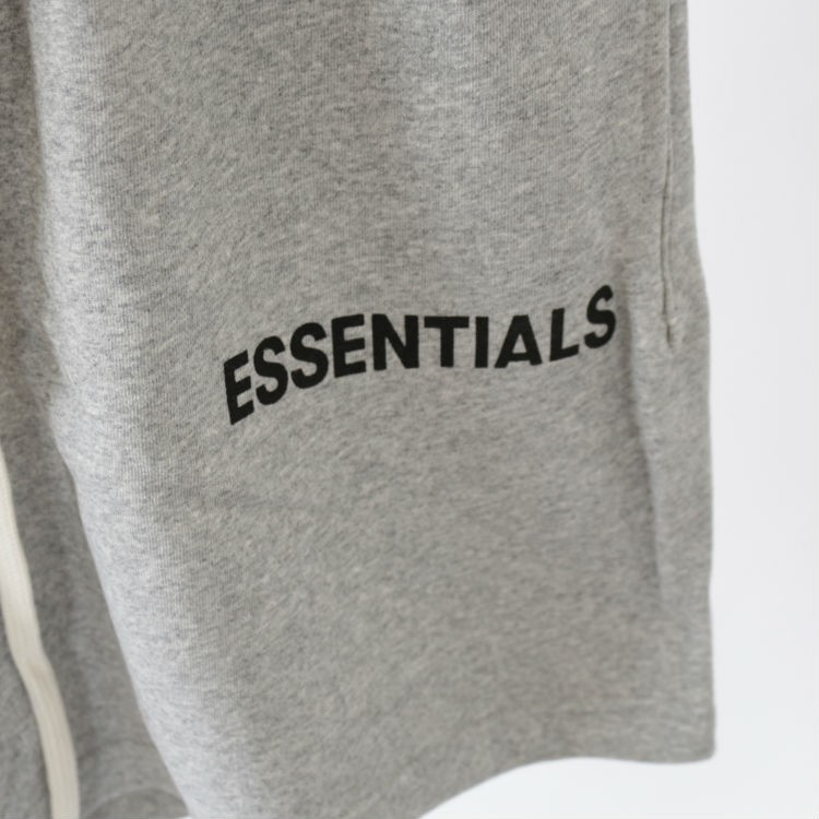 エッセンシャルズ FOG ESSENTIALS Fear of God スウェット