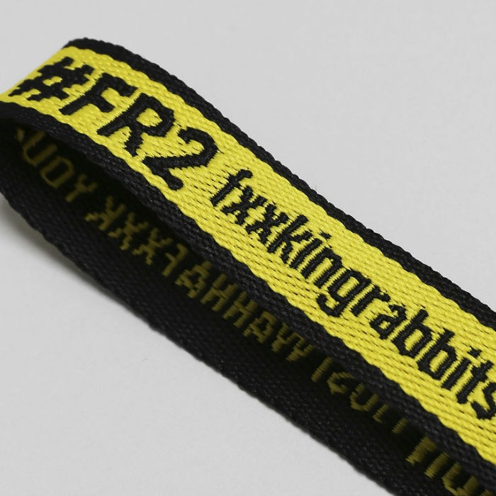 洗濯機可 【新品未使用】#FR2 Fxxking Rabbits カメラストラップ【レア