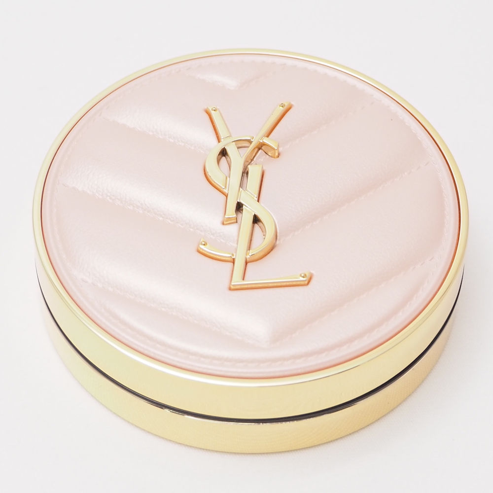 YvesSaintLaurent Yves Saint-Laurent lati Anne to Touch Glo u Park toB10 основа re Phil масса :25.4g BY7962E