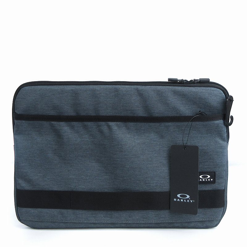  не использовался товар Oacley OAKLEY с биркой ESSENTIAL PC CASE PC кейс сумка FOS900765 темно-серый сумка мужской 