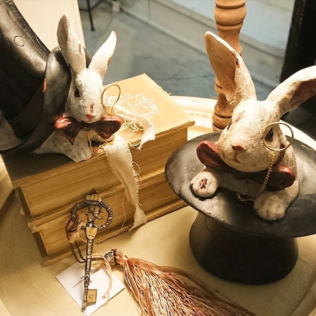 アリス ラビットケース アンティーク調 うさぎ ウサギ ラビット Rabbit 兎 収納 小物入れ うさぎ型小物入れ 875 Bk35 手づくり家具 ウッドギャラリー樹 通販 Yahoo ショッピング