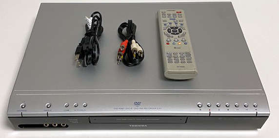 東芝 D-R1 ブルーレイ、DVDレコーダー本体の商品画像