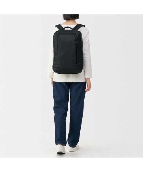 肩の負担を軽くする 撥水 ビジネス リュックサック 薄型 （黒）の商品画像