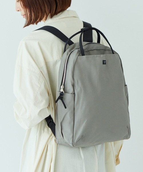 SIMPLICITY WALLABYの商品画像