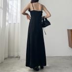 Louere　バックストラップデザインサテンキャミワンピース
