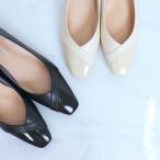 【25春夏新作】スクエアトゥ　エナメル切り替えデザインパンプス