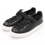 レースアップスニーカー