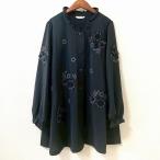 #anc ヘッポコセンセイ へっぽこ先生 チュニック オーバーブラウス 黒 花モチーフ フリル 刺繍 レディース [953816]