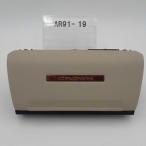 平成15年 クラウン JZS175 後期 純正 センターパネル下 小物入れ フタ 蓋 中古 即決