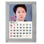 ショッピング卓上カレンダー ユチョン 2024 フォトフレーム付き 卓上 カレンダー 韓流 グッズ fx017-0
