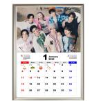 STRAYKIDS ストレイキッズ スキズ 2026 A4 フォトフレーム付き 壁掛け カレンダー 韓流 グッズ fx116-5