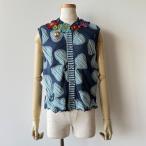 【40％OFF SALE】アルベロベロ(Alberobello)オレボレブラぶたさんビーズブローチ付き ジャガード ニットベスト（コン）【2025 SUMMER COLLECTION】送料無料