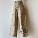 ショッピングSALE品 【20％OFF SALE】アルベロベロ(Alberobello)オレボレブラ　刺繍入り ストレッチデニムワイドパンツ（ベージュ）【2025 AUTUMN COLLECTION】送料無料