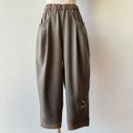 ショッピングSALE品 【20％OFF SALE】アルベロベロ(Alberobello)オレボレブラぶたさん刺繍入り パンツ（カーキ）【2025 WINTER COLLECTION】送料無料