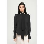 ヴァネッサ ブリューノ シャツ レデ