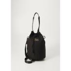 アルファインダストリーズショルダーバッグメンズバッグCARRYBAGUNI...