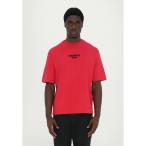 ディースクエアードTシャツメンズトップスPrintT-shirt-red/...