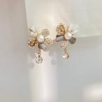 Yahoo! Yahoo!ショッピング(ヤフー ショッピング)アクセサリー ピアス バッグキャッチ ビジュー 揺れる 花 フラワー 人工パール パールビーズ