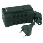 海外旅行用変圧器　全世界対応　TRA-Z0842