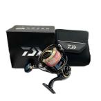 DAIWA Daiwa вращающийся катушка 20 saltiga 2000H 309516-001576 немного царапина . загрязнения есть 