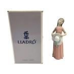 00 LLADRO Lladro соломенная шляпа . иметь девушка figyu Lynn произведение искусства украшение керамика кукла немного царапина . загрязнения есть 