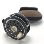 ** PFLUEGER Medalist 1494 1/2 #7 fly reel катушка с футляром немного царапина . загрязнения есть 
