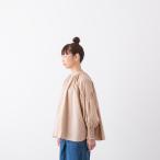 ユニヴァーサルティシュ ナチュラル タイプライター バンドカラー シャーリング ブラウス メール便OK UNIVERSAL TISSU UT250BL012 トップス