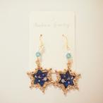 Yahoo! Yahoo!ショッピング(ヤフー ショッピング)UVレジン　ハンドメイドピアス　ゴールドフレーム　クリスマスナイト（イヤリング変更可）