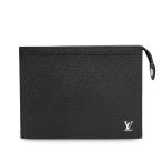 (新品・未使用品)ルイ ヴィトン LOUIS VUITTON ポシェット ヴォワヤージュ セカンド クラッチバッグ タイガ レザー ブラック 黒 シルバー金具 M30450 箱付