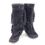 ショッピングミネトンカ 【新春セール★30%OFFクーポン】ミネトンカ ブーツ シューズ 靴 レディース スタッズ ミドル丈 フリンジ ブラック×シルバー 中古