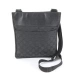 グッチ GG キャンバス 27639 レザー ショルダーバッグ 斜め掛け メッセンジャー ビジネス 通勤 ブラック 黒 メンズ MEE DM12-1