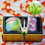 Yahoo! Yahoo!ショッピング(ヤフー ショッピング)【三重の安心食材（減農薬等）認定】伊勢熱湯玉露（かぶせ茶）50g入鈴子お手玉ブルーなつめ缶と和柄ライト付桜柄ルーペ入誕生日等用ギフト