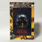 Monster House: La Casa De Los Sustosr(Scholastic Level2)( иностранная книга : испанский язык версия б/у ) *CD есть 