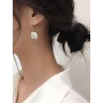 バロックパールイヤリング女性フレン...