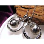 激安宣言モルダバイト付ギベオンリングペンダントトップ縦約21mm1個売りS...