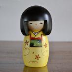 . Saburou kokeshi ... желтый традиция kokeshi произведение kokeshi .. сделано в Японии кукла дерево украшение .... девочка цветок ручная работа мир мелкие вещи работник . земля производство день материк производство интерьер Japanese doll