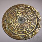 ショッピング古 【時代の彩】中国古美術 旧蔵 描金青銅鏡 高浮彫 清代 青銅 古玩 骨董品 唐物 中国古美術品 コレクション 時代物 鏡 R07100128