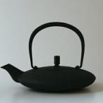 ショッピング南部鉄瓶 南部鉄器 急須 空間鋳造 Moon 小 黒 0.35L 日本製 南部鉄器 急須