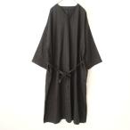 【美品】ミッタン MITTAN *シルクリネンVネックワンピース*1絹麻ブラック黒ワイドドレス紐付きミタン(25-2512-285)【41A62】