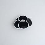 [ прекрасный товар / обычная цена 1.6 десять тысяч ] mina perhonen mina perhonen *petal breeze букетик * чёрный черный цветок цветок брошь (ac85-2503-140)[40F52]